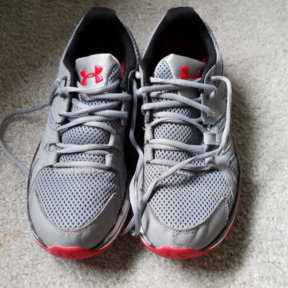 Under Armour Mens sneakers